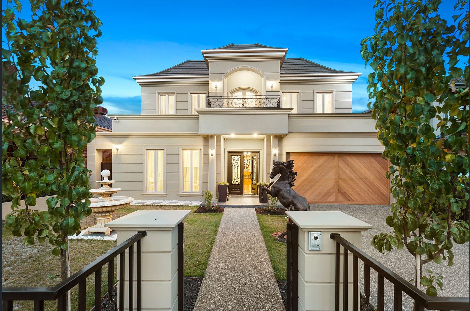 Houghton St, Balwyn North